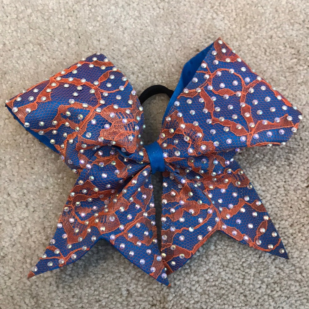 Cheer bow🧡💙